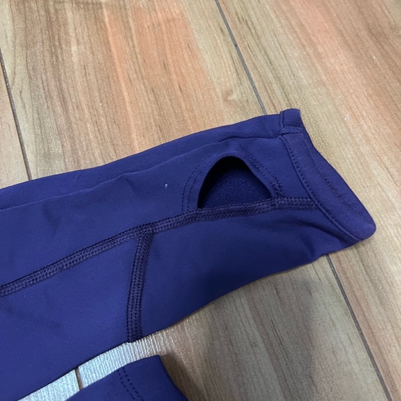 SUGOI Purple Swim Coverup with Ergonomic Design - Picture 6 of 6